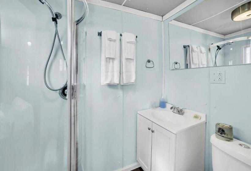 Eagles Nest Motel Unit 2