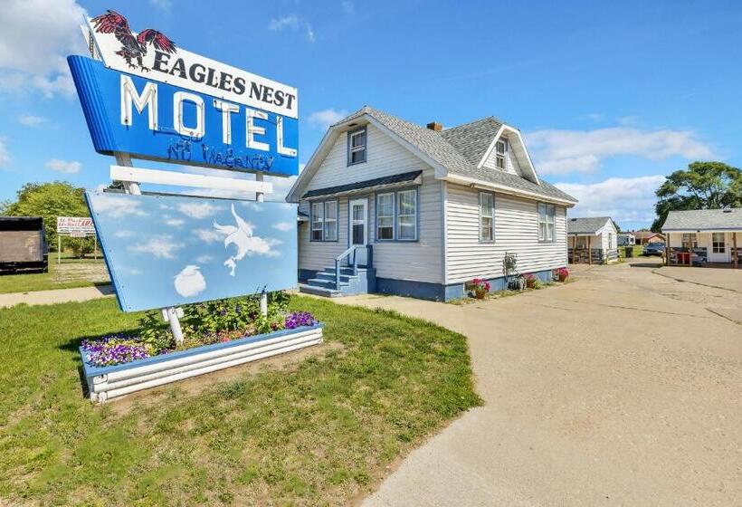 Eagles Nest Motel Unit 2