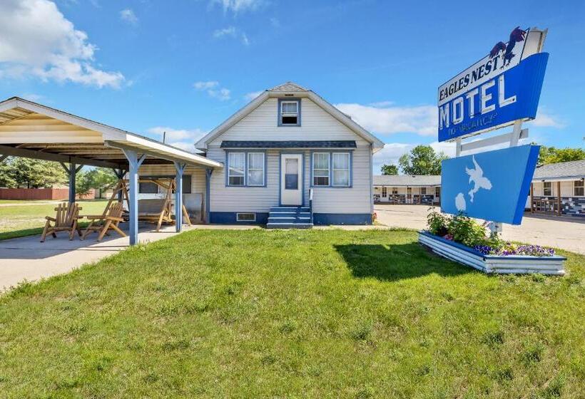 Eagles Nest Motel Unit 2