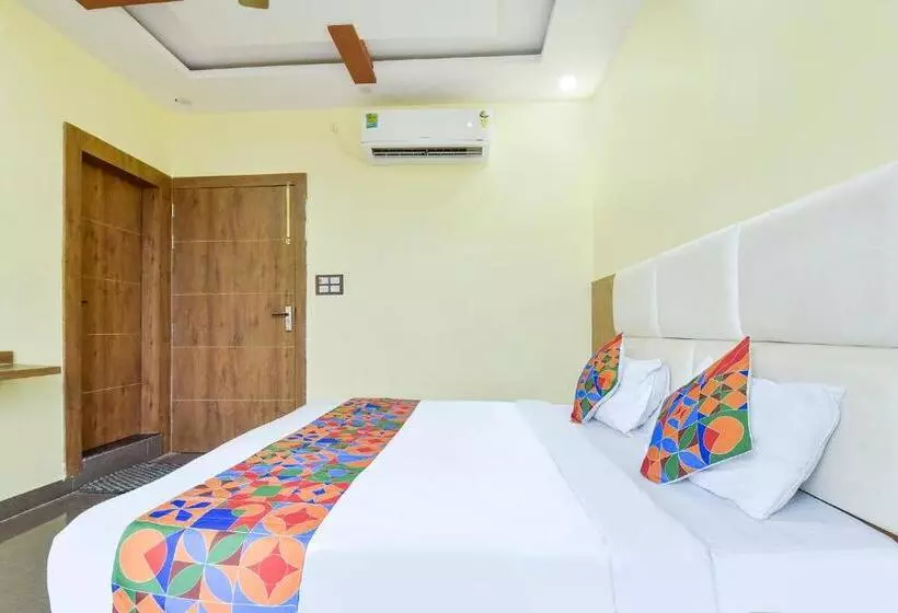 Fabhotel Madhav
