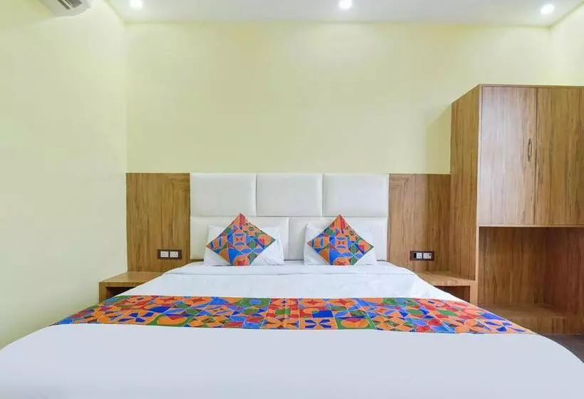 Fabhotel Madhav