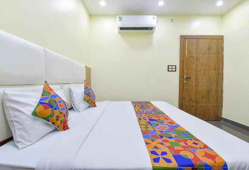 Fabhotel Madhav
