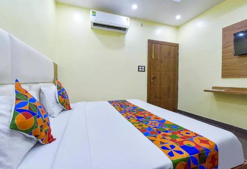 Fabhotel Madhav