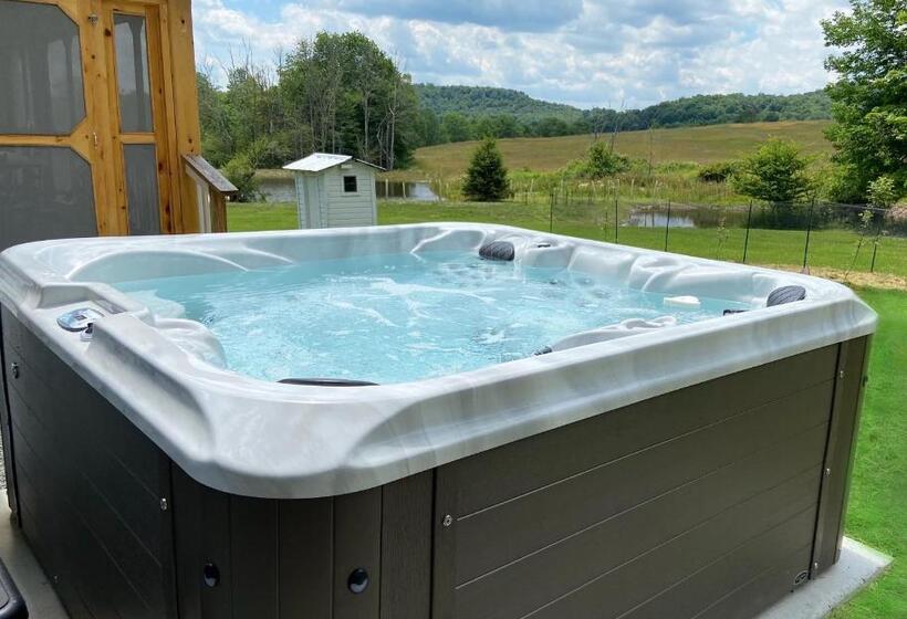 French Woods Farmhouse Bed & Breakfast