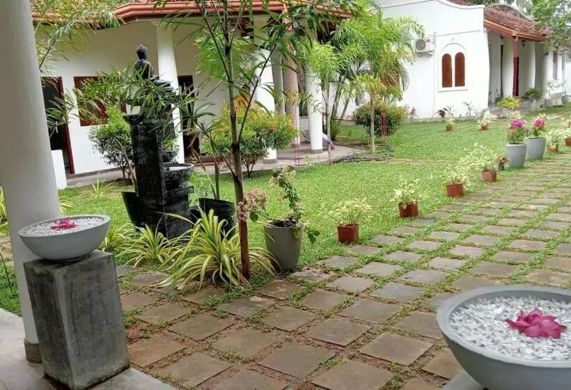 ホテル Dream S Tree Ayurveda Villa Ahungalla