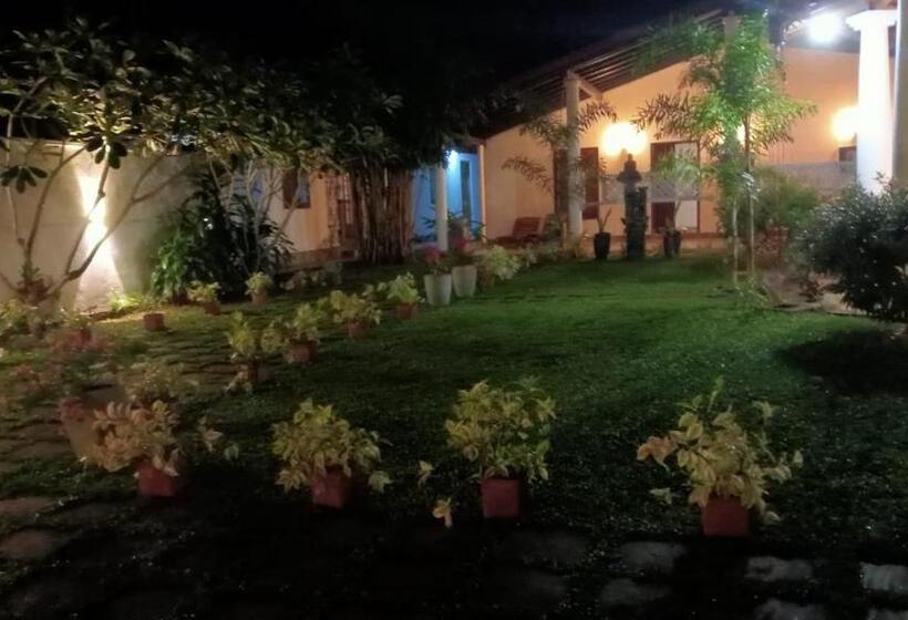 בית מלון כפרי Dream S Tree Ayurveda Villa Ahungalla