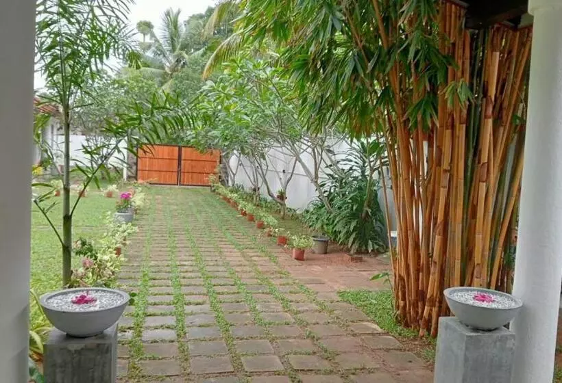 ホテル Dream S Tree Ayurveda Villa Ahungalla