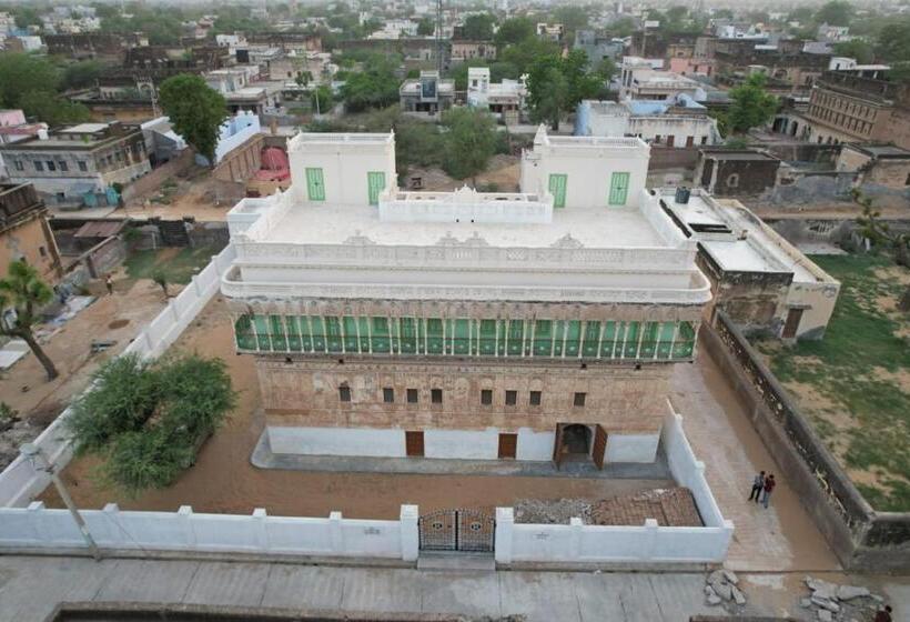 فندق Gaj Kesari Haveli