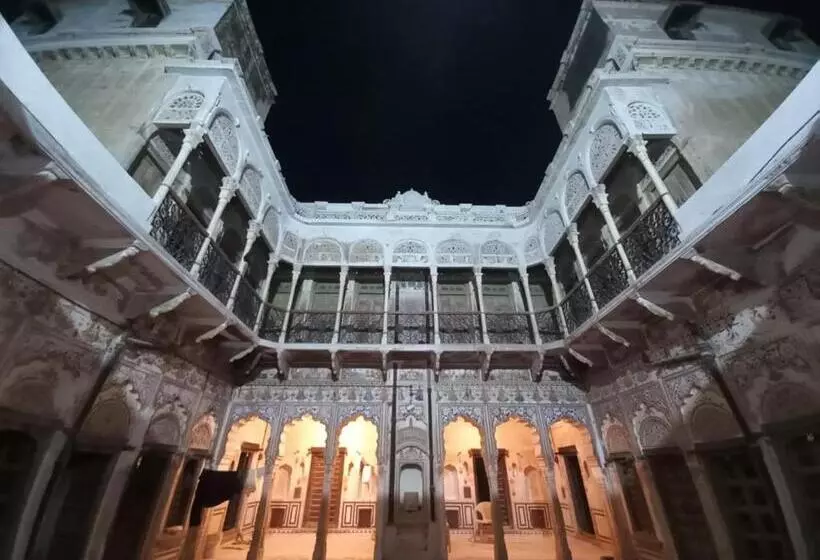 Hotelli Gaj Kesari Haveli