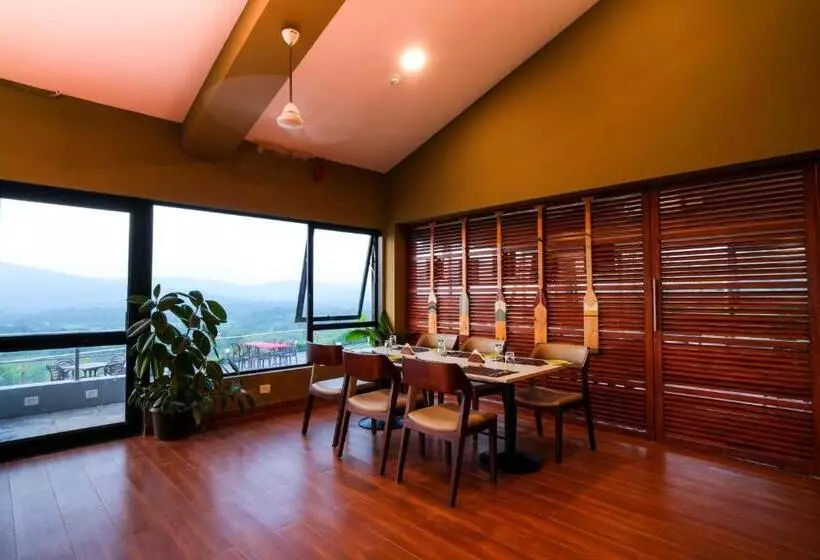 Hotelli Gaurav Lords Resort