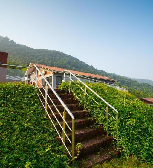 酒店 Gaurav Lords Resort