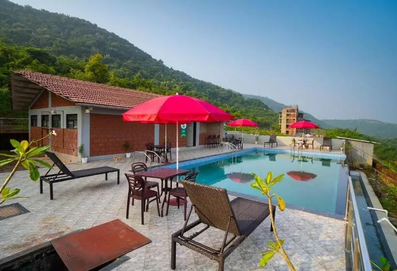 Hotelli Gaurav Lords Resort