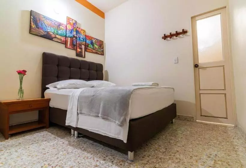 ホテル Montanar Home