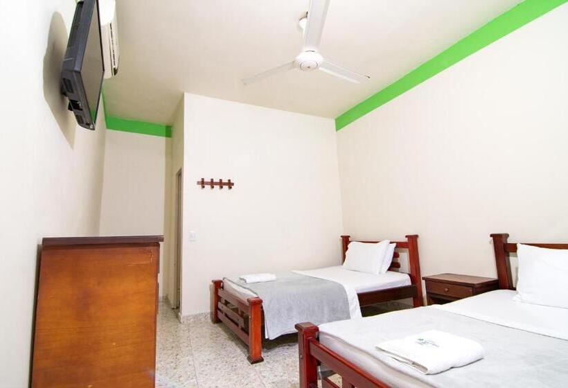 هتل Montanar Home