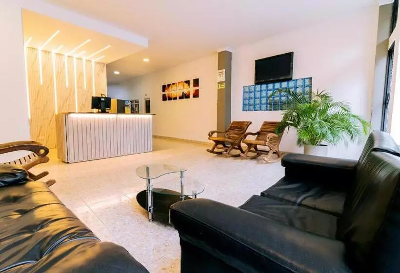 ホテル Montanar Home