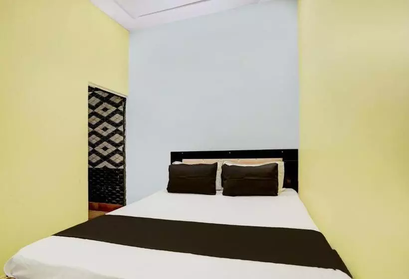Hotelli Oyo Flagship Up13