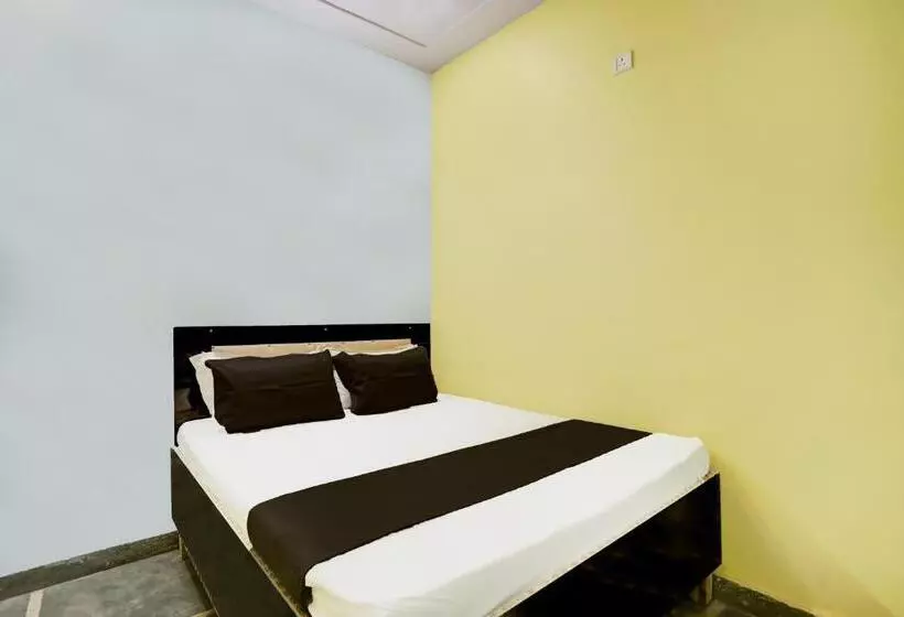 Hotelli Oyo Flagship Up13