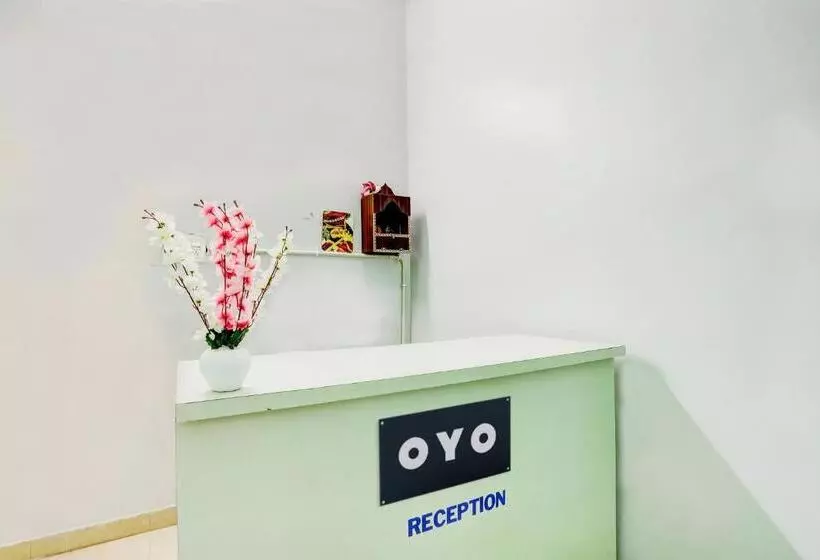 Hotelli Oyo Flagship Up13