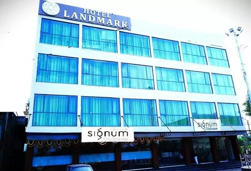 ホテル Signum Cityscapes Landmark, Dahej