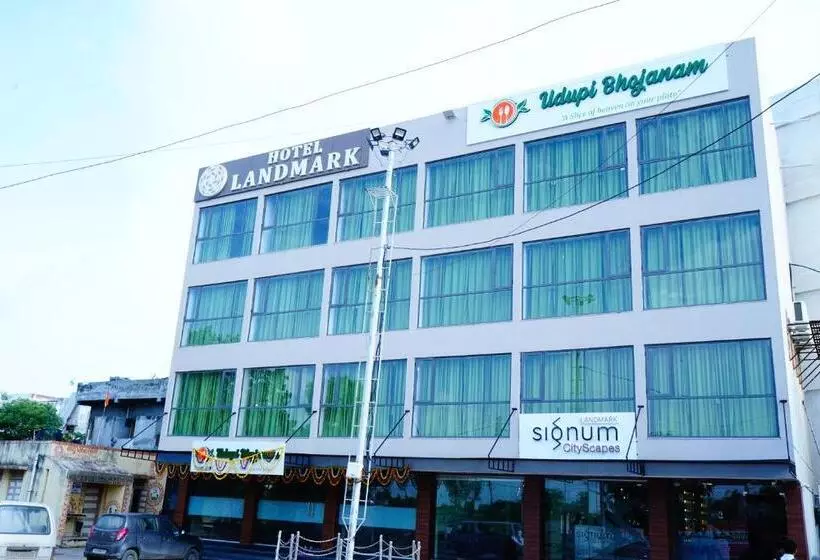 ホテル Signum Cityscapes Landmark, Dahej