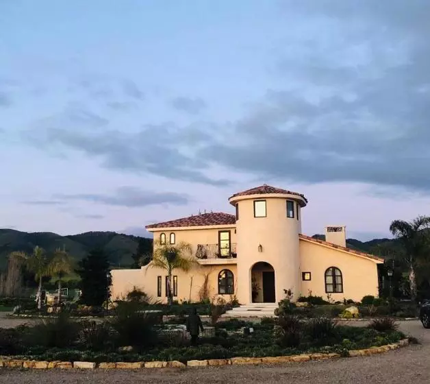 ホテル Spanish Tower And Billiard Room