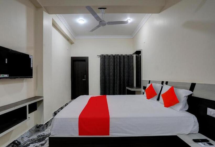 Oyo Flagship Hotel Divine Inn