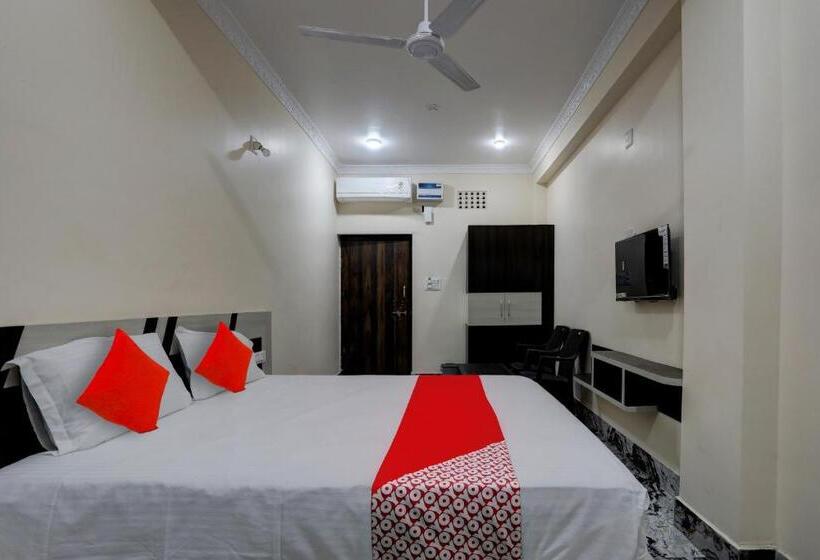 Oyo Flagship Hotel Divine Inn