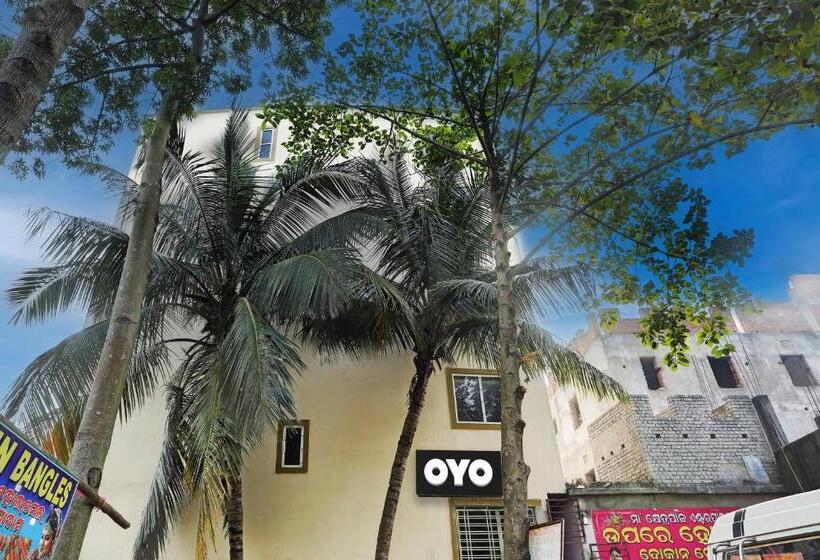 Oyo Flagship Hotel Divine Inn