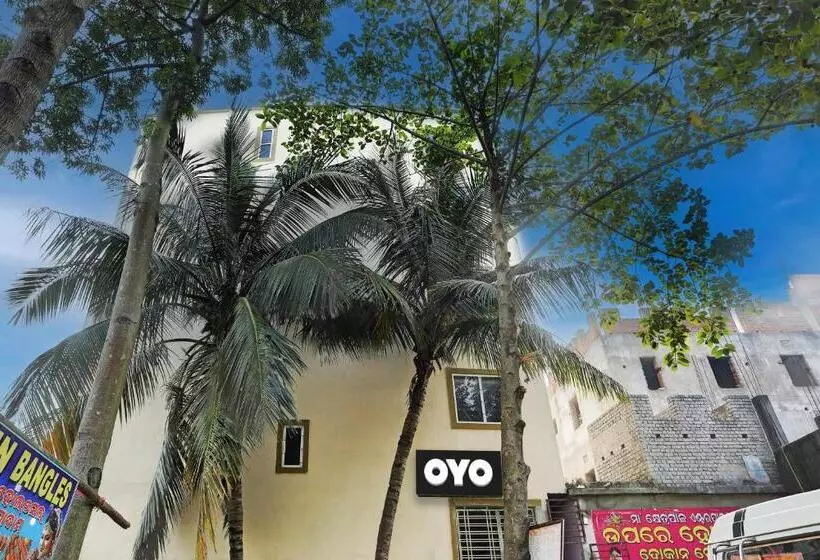 Oyo Flagship Hotel Divine Inn