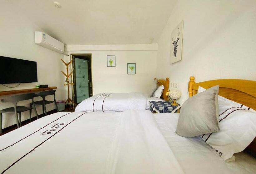 Пансион Dali Ancient City Rain Inn