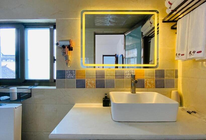 Пансион Dali Ancient City Rain Inn