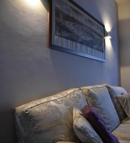 Pensió Residenza Delle Farfalle Tripla Con Bagno Privato E Matrimoniale Con Bagno Condiviso