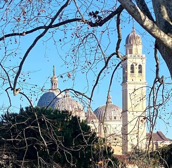 Pensió Residenza Delle Farfalle Tripla Con Bagno Privato E Matrimoniale Con Bagno Condiviso