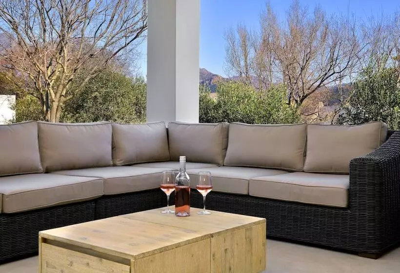 تختخواب و صبحانه Residence Vive La Vie