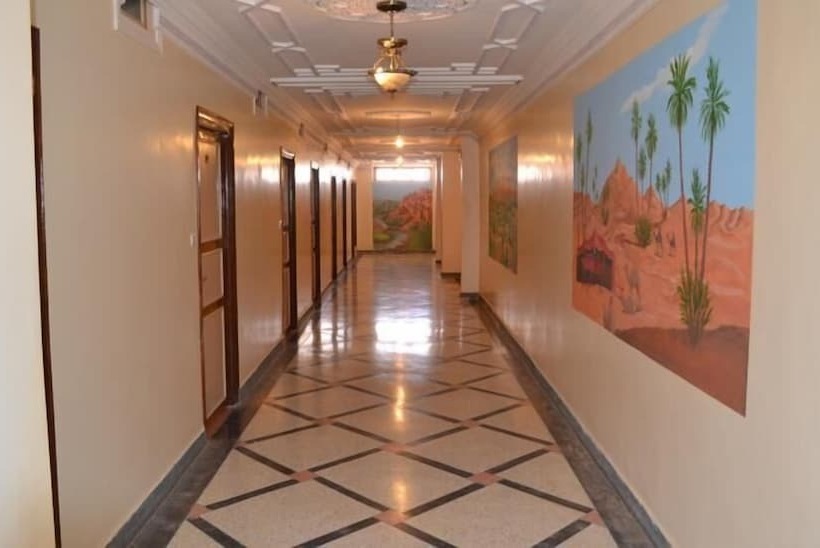 مبيت وإفطار Restaurant Al Manader