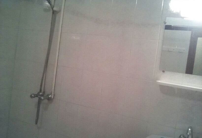 مبيت وإفطار Restaurant Al Manader