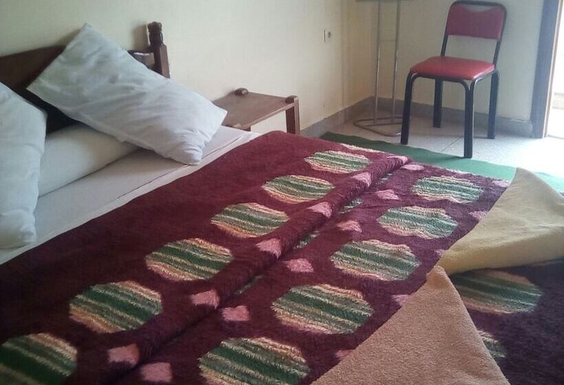 مبيت وإفطار Restaurant Al Manader