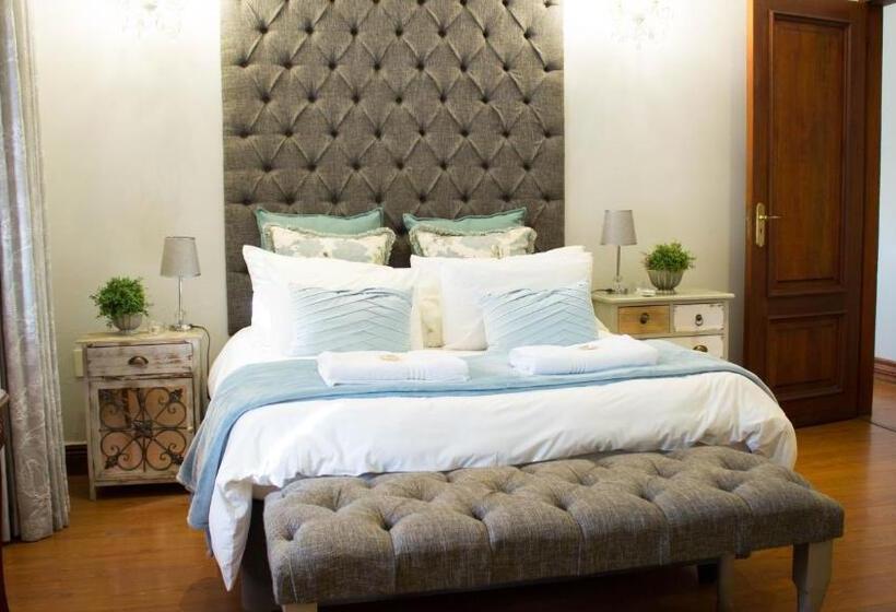 فندق Candlewoods Guesthouse