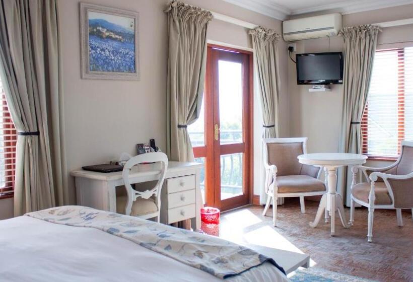 فندق Candlewoods Guesthouse