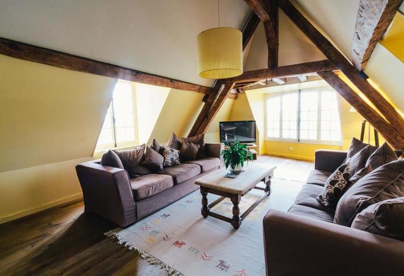 فندق Château Les Dryades Golf & Spa