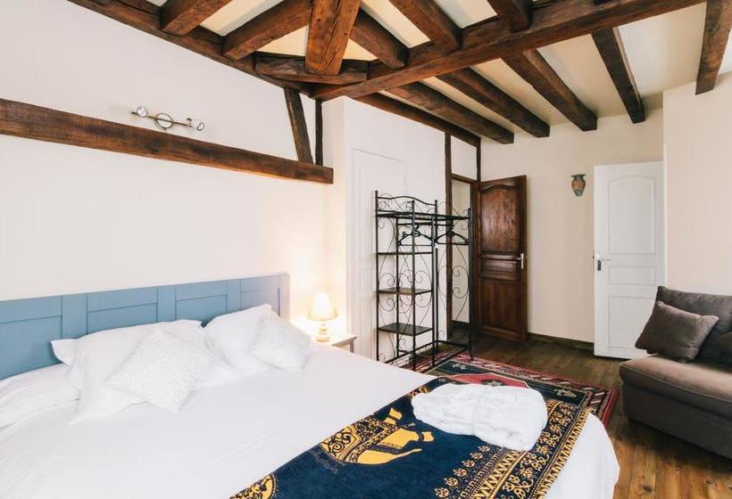 فندق Château Les Dryades Golf & Spa