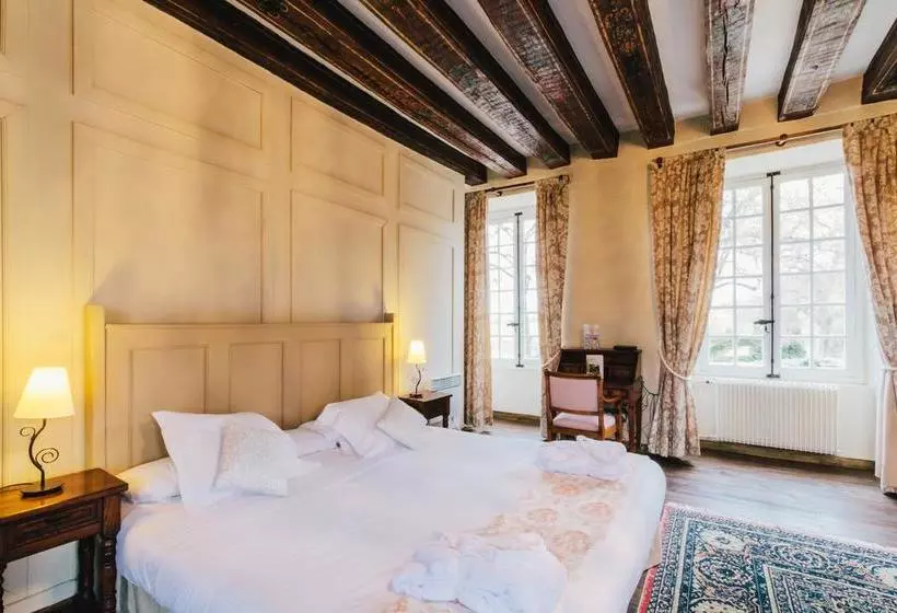 ホテル Château Les Dryades Golf & Spa