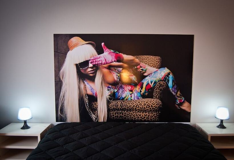 Отель D. Dinis Low Cost Hostel