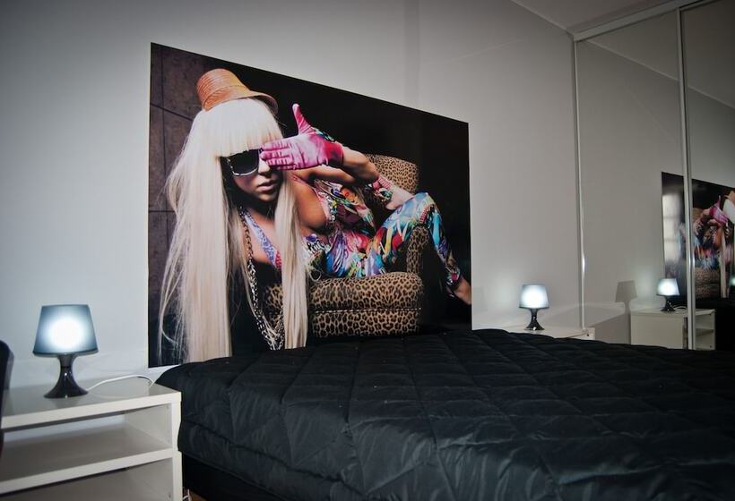 Отель D. Dinis Low Cost Hostel