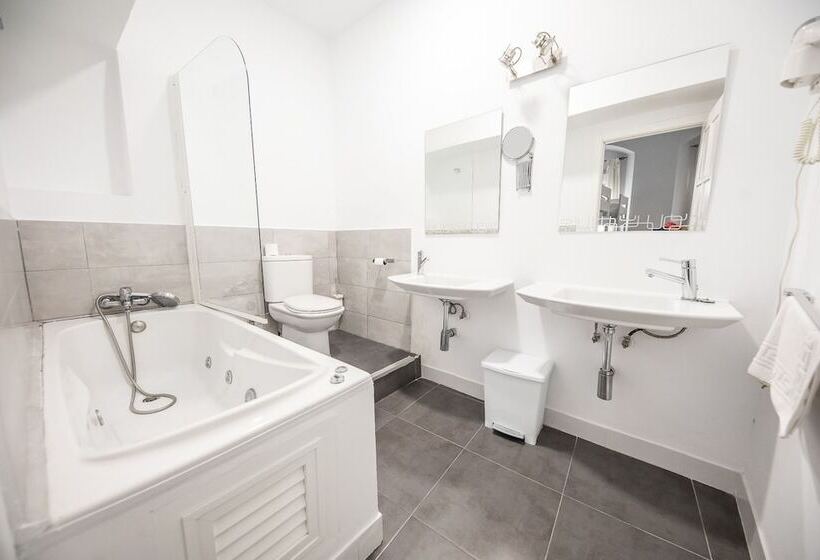 هتل Factory Rooms Tarifa Hostel