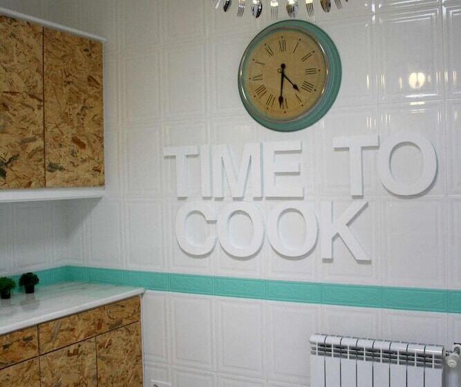 هتل Hostel 2300 Thomar