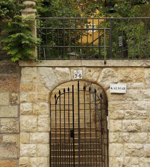 هتل Kalmár Panzió