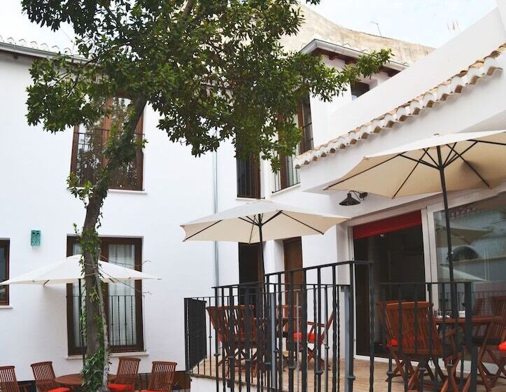 هتل La Posada De Quijada