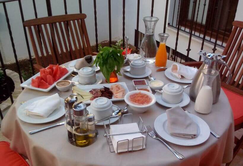 هتل La Posada De Quijada