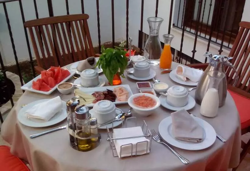 هتل La Posada De Quijada